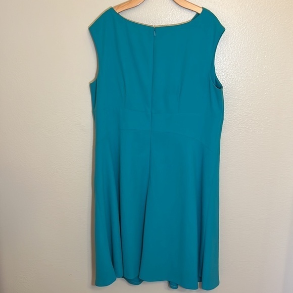Tahari ASL Green Plus Size Dress - Picture 8 of 14